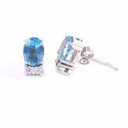Redgem Precious Natural Sky Blue Topaz 925 Silver Stud Earrings