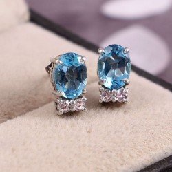 Redgem Precious Natural Sky Blue Topaz 925 Silver Stud Earrings