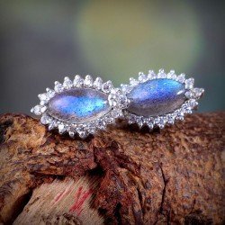 Redgem 925 Silver Stud Earrings Natural Labradorite Grey
