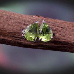 Redgem 925 Silver Stud Earrings Natural Peridot Green