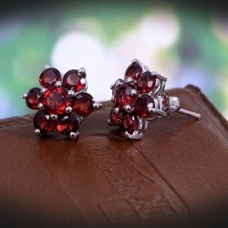 Redgem 925 Silver Precious Stone Stud Earrings Natural Garnet Red
