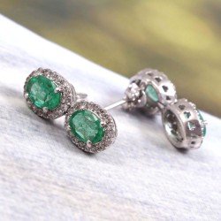 Redgem 925 Silver Stud jewelery earrings Natural Emerald Green