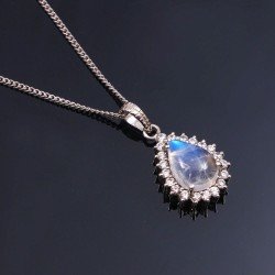 Redgem Silver Pendants Rainbow Moonstone White