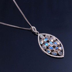 Redgem Silver Pendants Natural Rainbow Moonstone White