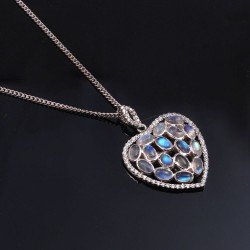 Redgem Silver Pendants Natural Rainbow Moonstone