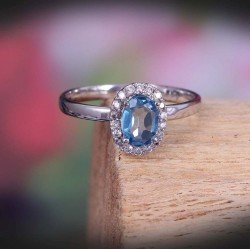 Redgem 925 Silver Ring for Women Natural Sky Blue Topaz 5X7 MM Oval redgem 925 silver ring for women and girls natural sky blue topaz 6x8 mm oval jarg24 women's fashion redgem 925 silver ring for women and girls gemstone natural sky blue topaz 6x8 mm oval redgem 987