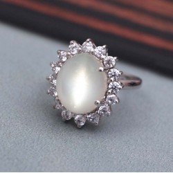 Redgem 925 Silver Ring for Women and Girls Natural Moonstone White 10X12 MM Oval redgem 925 silver pendants natural rainbow moonstone japd29 pendants redgem 925 silver pendants natural rainbow moonstone redgem 1143