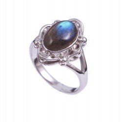 Redgem 925 Silver Ring for Women Precious Gemstone Natural Labradorite Grey 8X12 MM Oval Redgem 925 Silver Ring for Women Precious Gemstone Natural Labradorite Grey 8X12 MM Oval