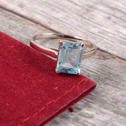 Redgem 925 Silver Ring for Women Natural Sky Blue Topaz 7X9 MM Rectangle Redgem 925 Silver Ring for Women Natural Sky Blue Topaz 7X9 MM Rectangle