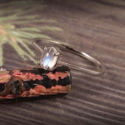 Redgem 925 Silver Ring for Women and Girls Natural Rainbow Moonstone White 4X6 MM Oval