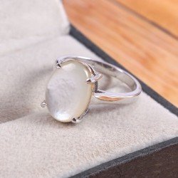 Redgem 925 Silver Ring for Women Natural Shell Cream 10X14 MM Oval