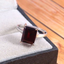 Redgem 925 Silver Ring for Women Natural Garnet Red 8X10 MM Rectangle
