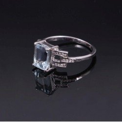 Natural Aquamarine 925 Silver Ring – Redgem Stone 6x8 MM Rectangle Blue for Women & Girls redgem 925 silver ring for women natural rainbow moonstone white 9x13 mm oval jarg183 women's fashion redgem 925 silver ring for women natural rainbow moonstone white 9x13 mm oval redgem 1370