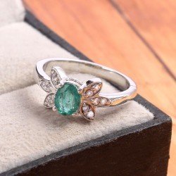 Redgem 925 Silver Ring for Women Natural Emerald Green 5X7 MM Oval