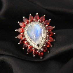 Redgem 925 Silver Ring for Women Natural Rainbow Moonstone White 10X14 MM Pear