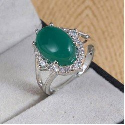 Redgem Sterling Silver Ring for Women Natural Onyx Green 10X14 MM Oval