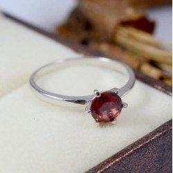 Redgem 925 Silver Ring for Women Natural Garnet Red 6 MM Round