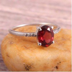Redgem 925 Silver Ring for Women Natural Garnet Red 6X8 MM Oval