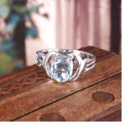 Redgem Sterling Silver Ring for Women Natural Aquamarine Blue 8X10 MM Oval