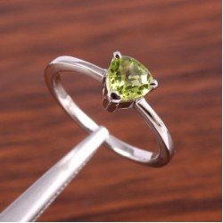 Redgem Sterling Silver Ring for Women Natural Peridot Green 6 MM Heart
