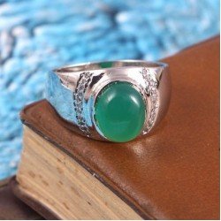 Redgem Sterling Silver Ring for Women Natural Onyx Green 8X10 MM Oval 