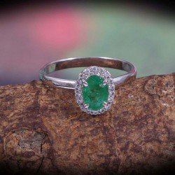 Redgem 925 Silver Ring for Women Precious Gem Natural Emerald Green 5X7 MM Oval