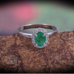 Redgem 925 Silver Ring for Women Precious Gem Natural Emerald Green 5X7 MM Oval redgem 925 silver ring for women natural blue sapphire 6x8 mm oval jarg9 women's fashion elegant blue sapphire ring in sterling silver | redgem redgem 973