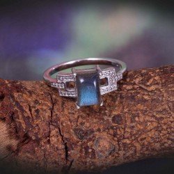 Redgem 925 Silver Ring for Women Natural Labradorite Grey 6X8 MM Rectangle Redgem 925 Silver Ring for Women Natural Labradorite Grey 6X8 MM Rectangle