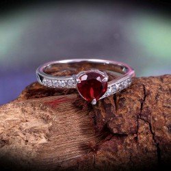 Redgem 925 Silver Ring for Women Natural Garnet Red 6 MM Heart Redgem 925 Silver Ring for Women Natural Garnet Red 6 MM Heart